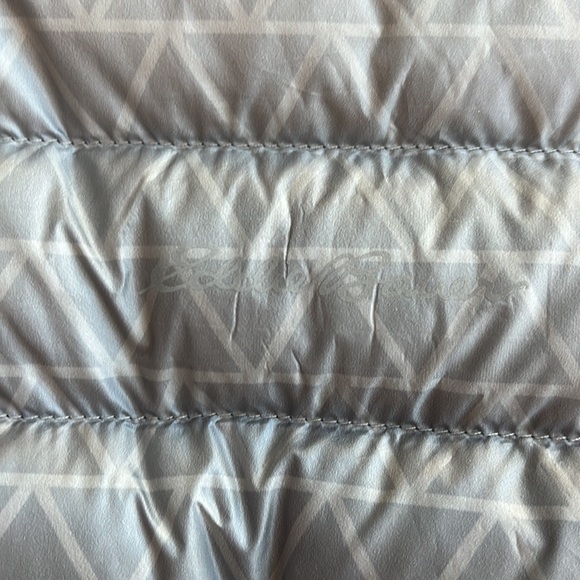 Boys XS 5/6 Brand New Condition Eddie Bauer Puffer jacket - Picture 2 of 7